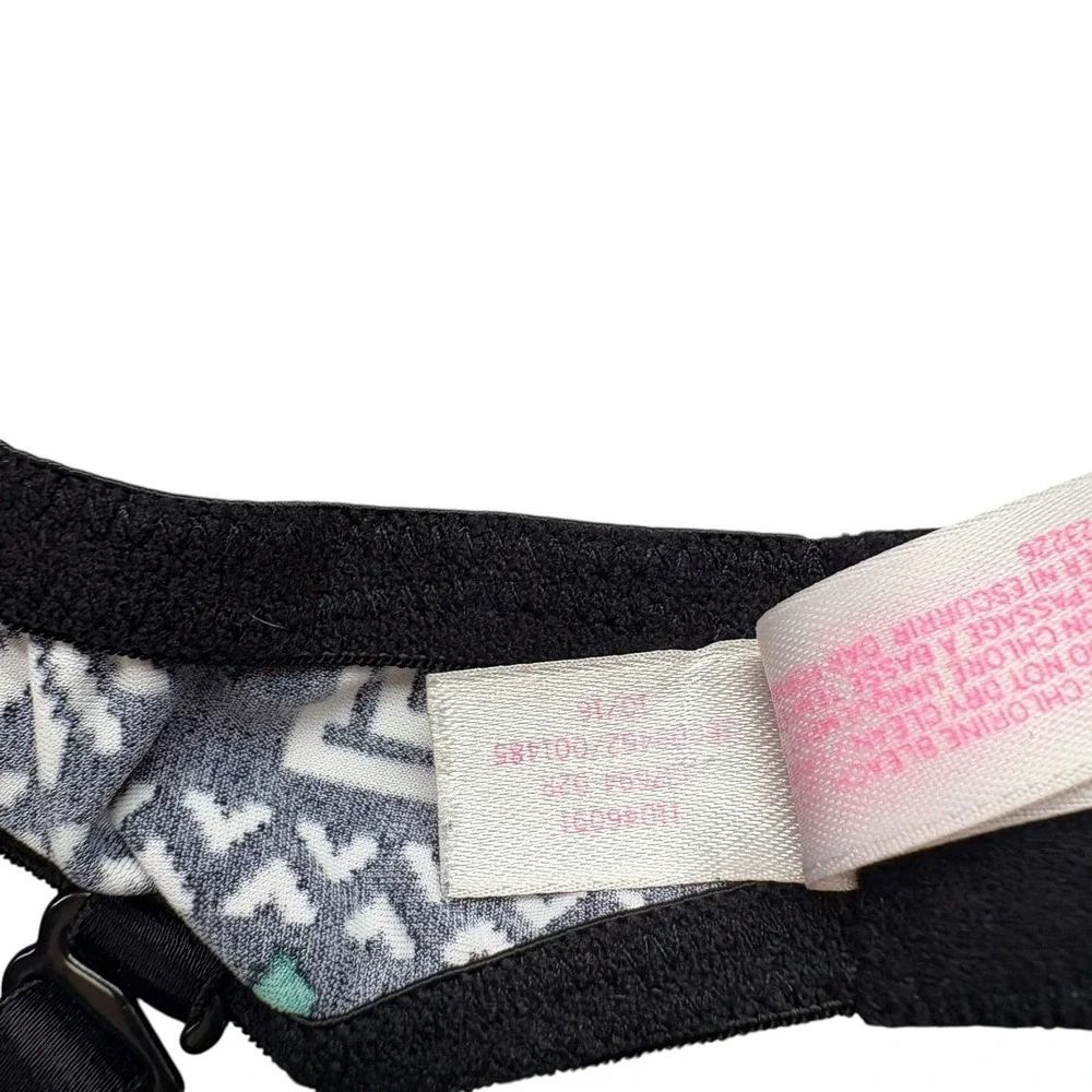 Victoria's Secret PINK Womens Bra 32C Black Fair Isle Christmas Lightly Lined